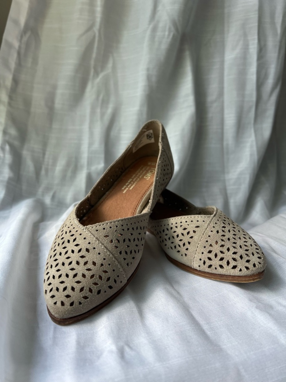 TOMS Jutti Suede Flats